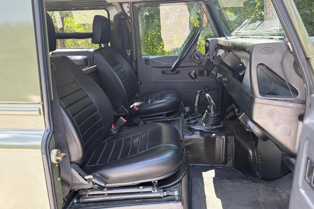 1990 Land Rover Defender 90 - Image 24 of 31