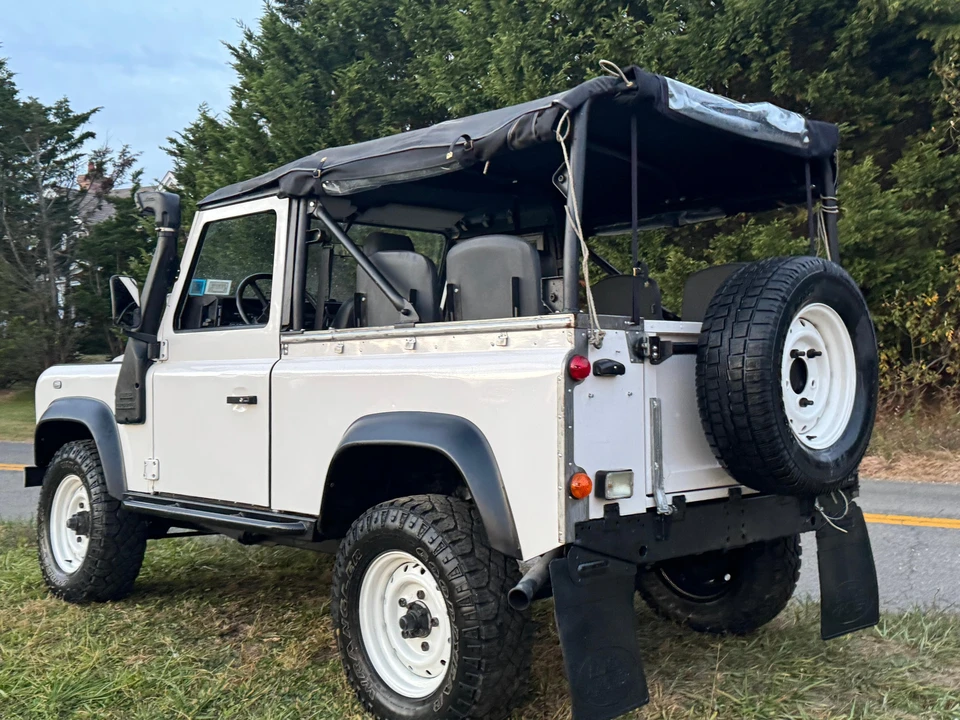 1990 Land Rover Defender 90 - Image 9 of 31
