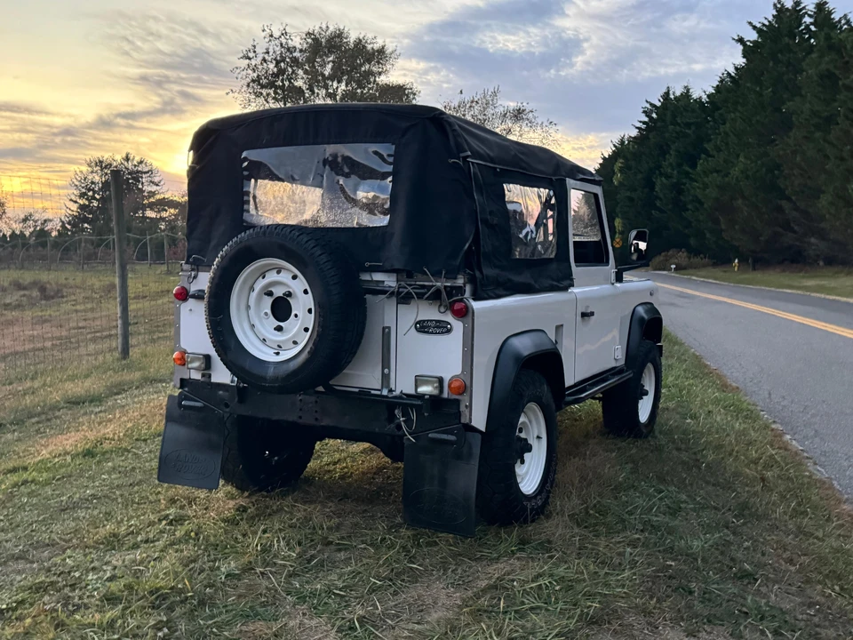 1990 Land Rover Defender 90 - Image 17 of 31