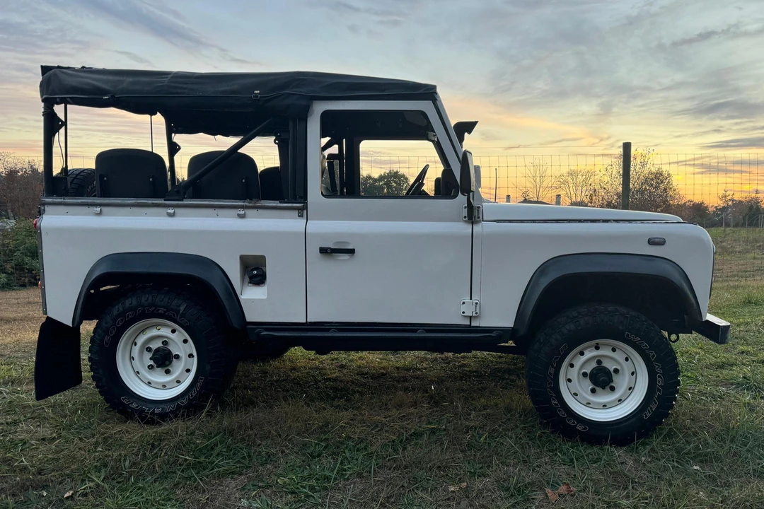 1990 Land Rover Defender 90 - Image 3 of 31