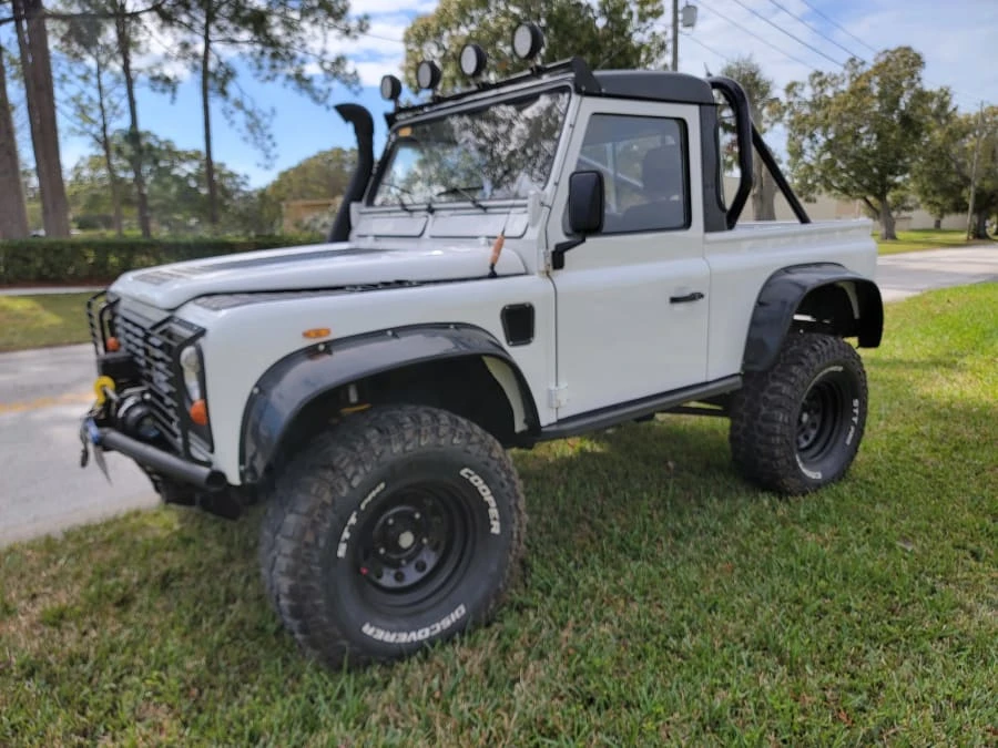 1990 Land Rover Defender 90 - Image 2 of 11