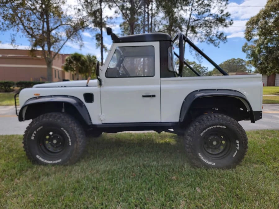 1990 Land Rover Defender 90 - Image 4 of 11