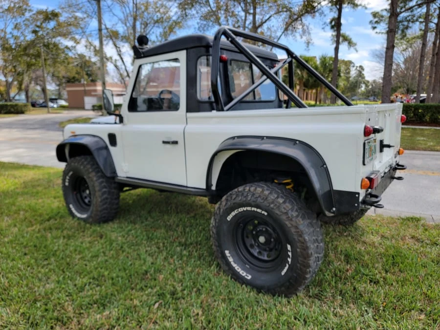 1990 Land Rover Defender 90 - Image 6 of 11
