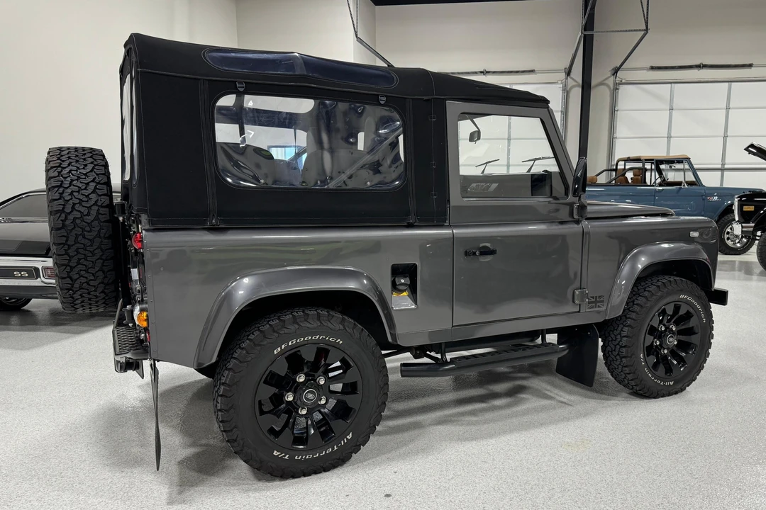 1990 Land Rover Defender 90 - Image 4 of 31