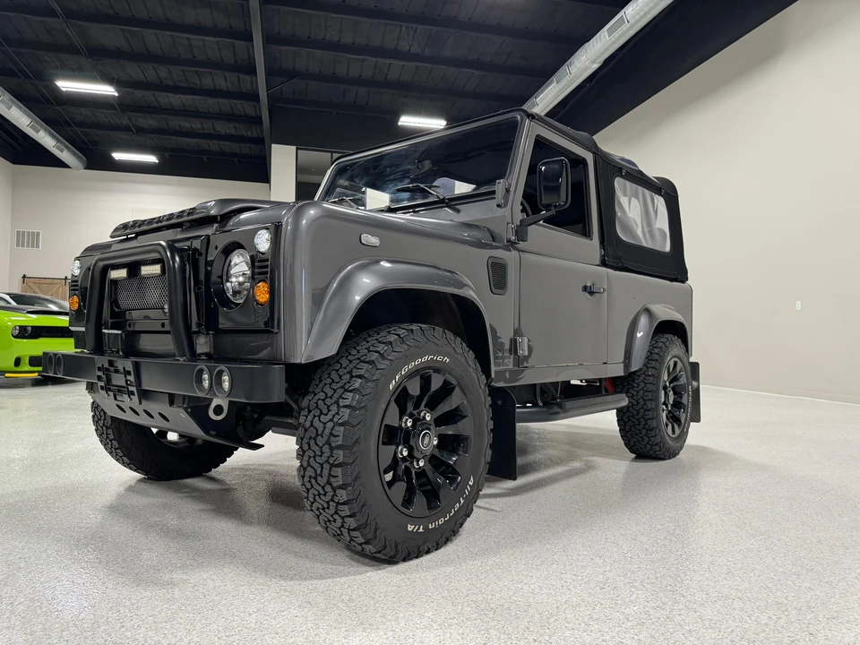 1990 Land Rover Defender 90 - Image 9 of 31
