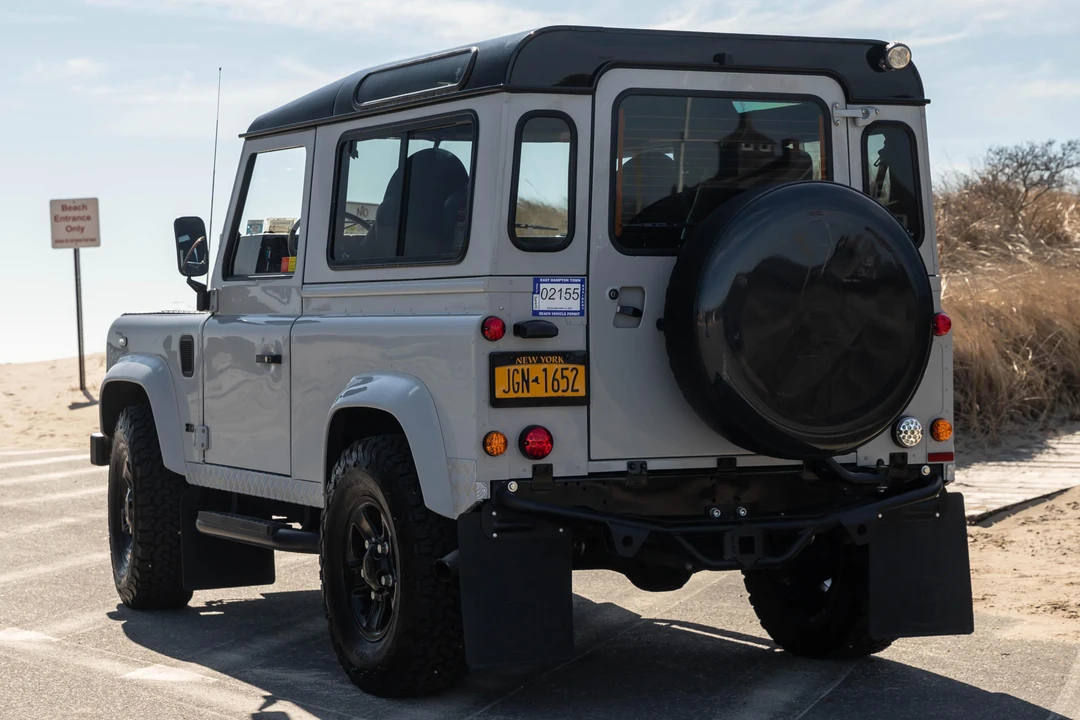 1990 Land Rover Defender 90 - Image 4 of 31