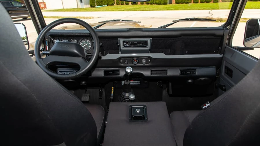 1990 Land Rover Defender 90 - Image 11 of 23