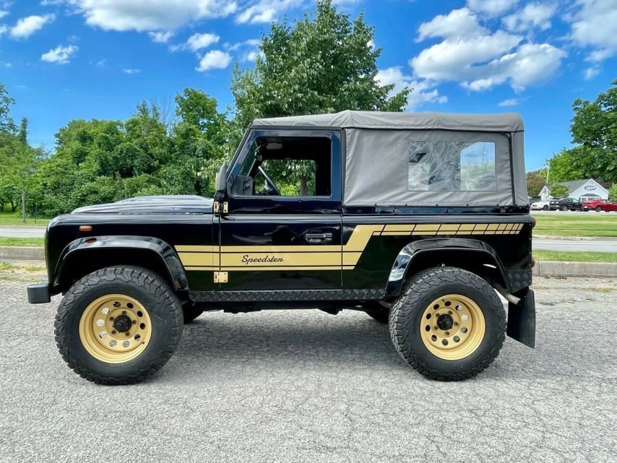 1990 Land Rover Defender 90 - Image 2 of 18