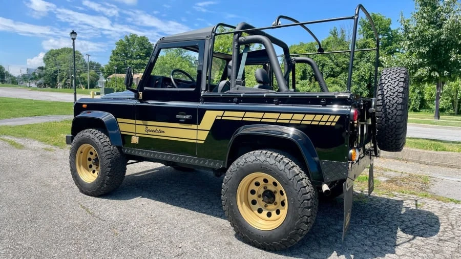1990 Land Rover Defender 90 - Image 3 of 18