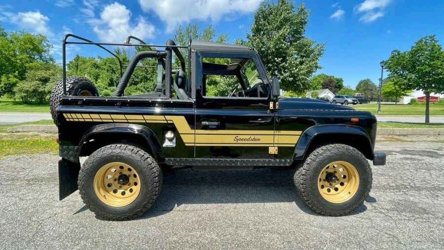 1990 Land Rover Defender 90 - Image 6 of 18