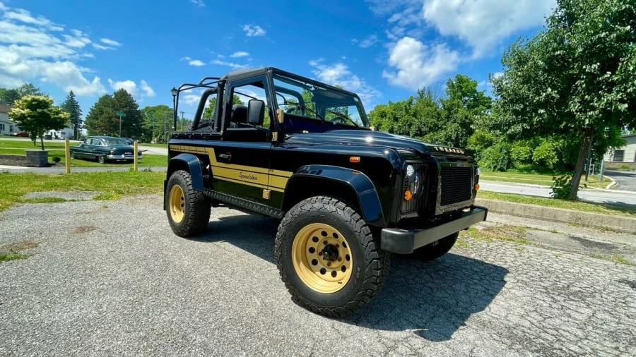 1990 Land Rover Defender 90 - Image 10 of 18