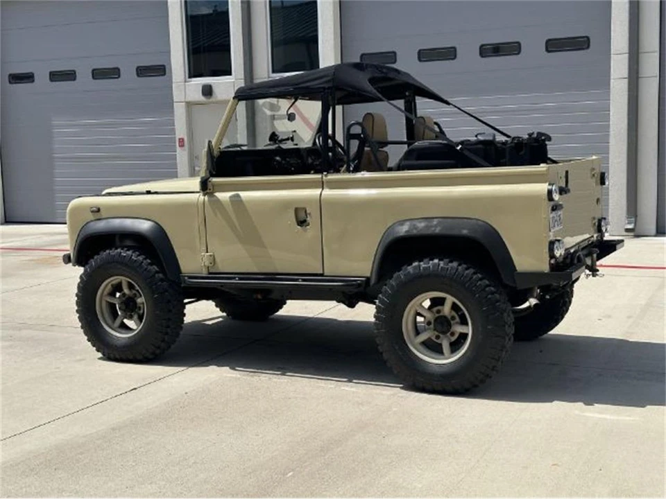 1990 Land Rover Defender - Image 5 of 25
