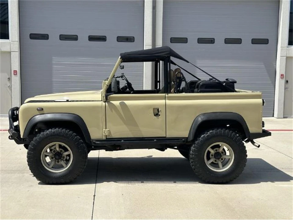 1990 Land Rover Defender - Image 12 of 25