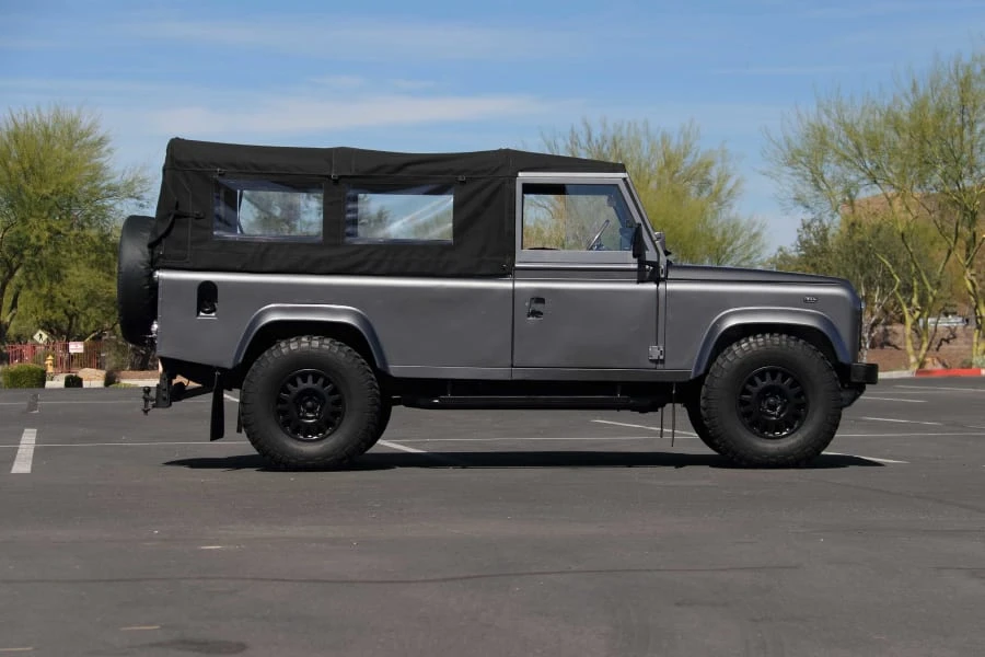 1990 Land Rover Defender - Image 2 of 25