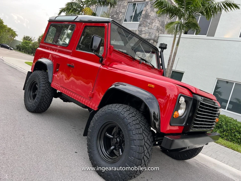 1990 Land Rover Defender 90 - Image 2 of 31