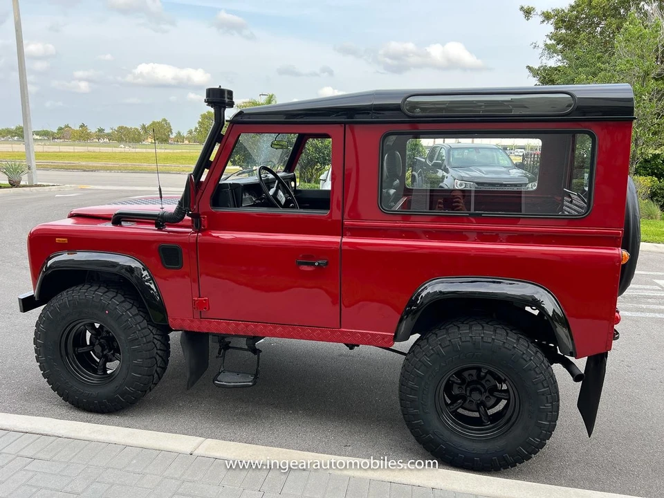 1990 Land Rover Defender 90 - Image 11 of 21