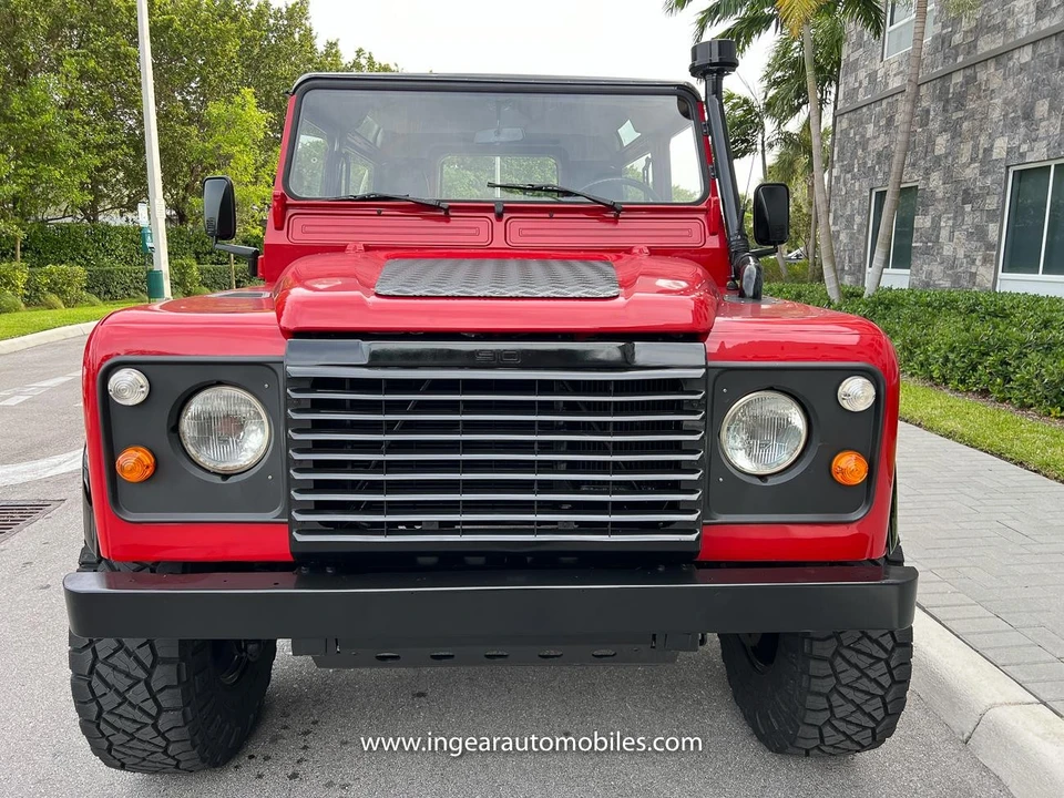 1990 Land Rover Defender 90 - Image 9 of 21