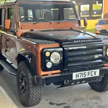 1990 Land Rover Defender