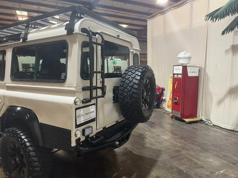 1990 Land Rover Defender - Image 18 of 20