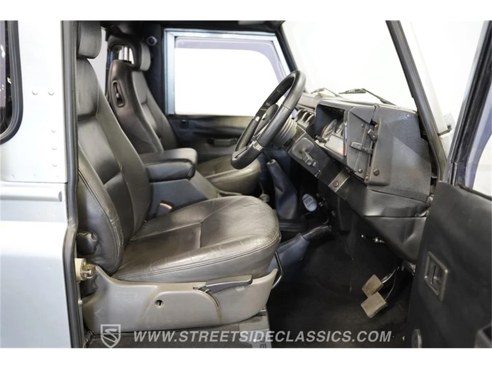 1990 Land Rover Defender - Image 2 of 31