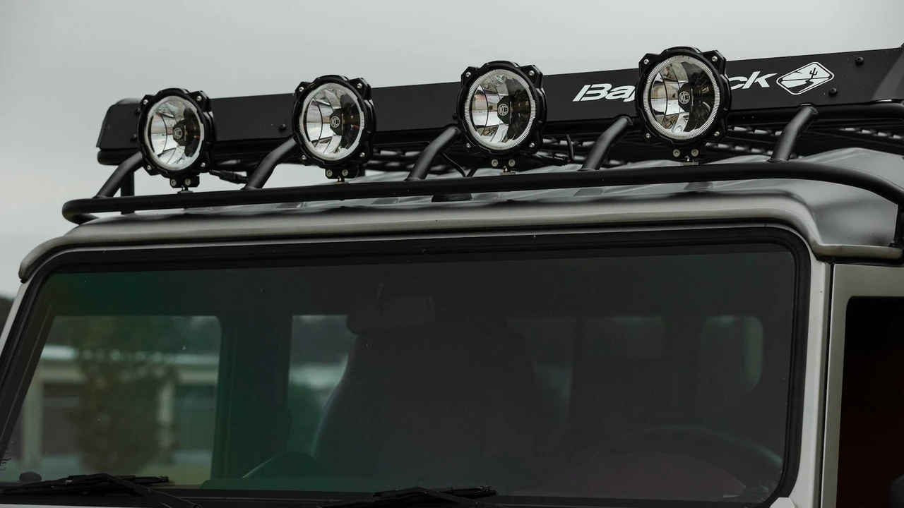 1990 Land Rover Defender - Image 10 of 31