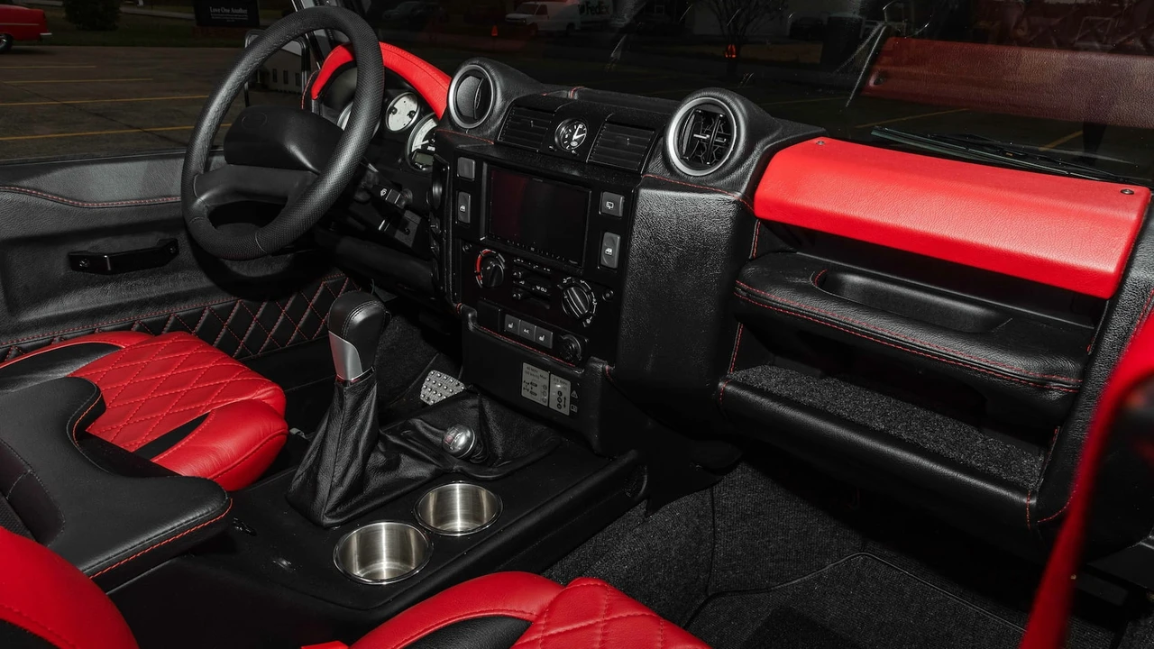 1990 Land Rover Defender - Image 5 of 31