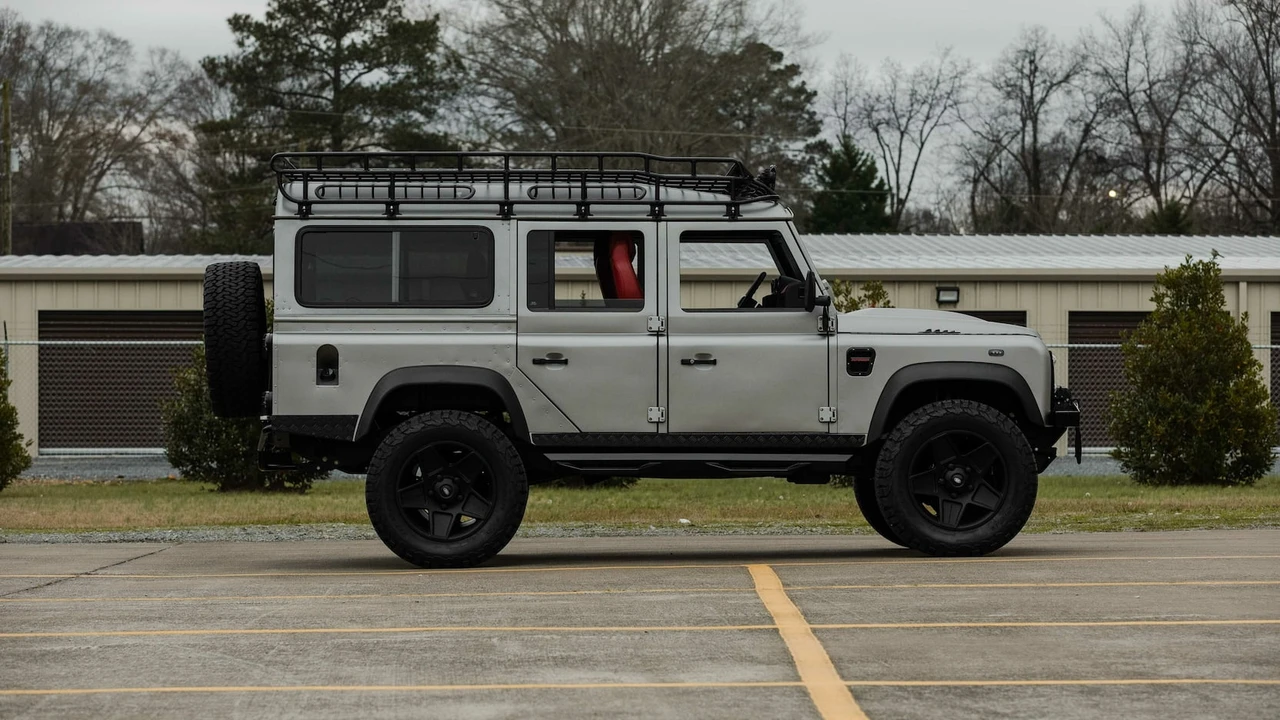 1990 Land Rover Defender - Image 8 of 31
