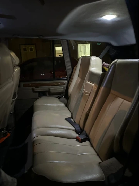 1990 Land Rover Range Rover Classic - Image 6 of 10