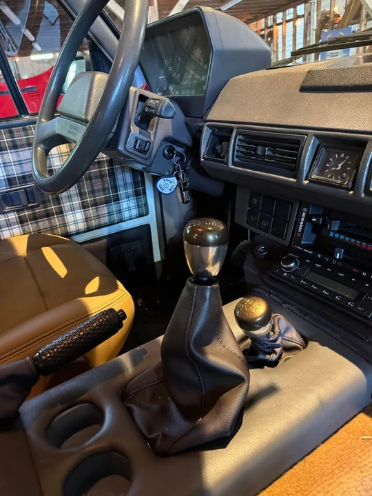 1990 Land Rover Range Rover Classic - Image 11 of 19