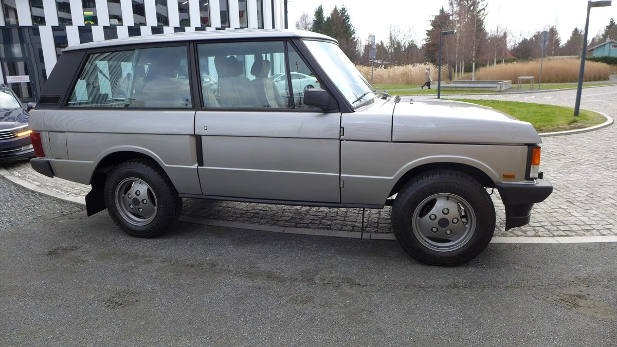 1990 Land Rover Range Rover Classic - Image 17 of 30