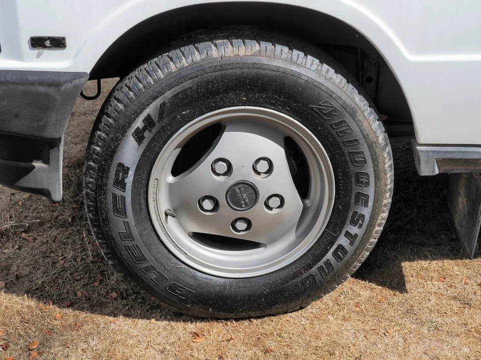 1990 Land Rover Range Rover Classic - Image 15 of 30