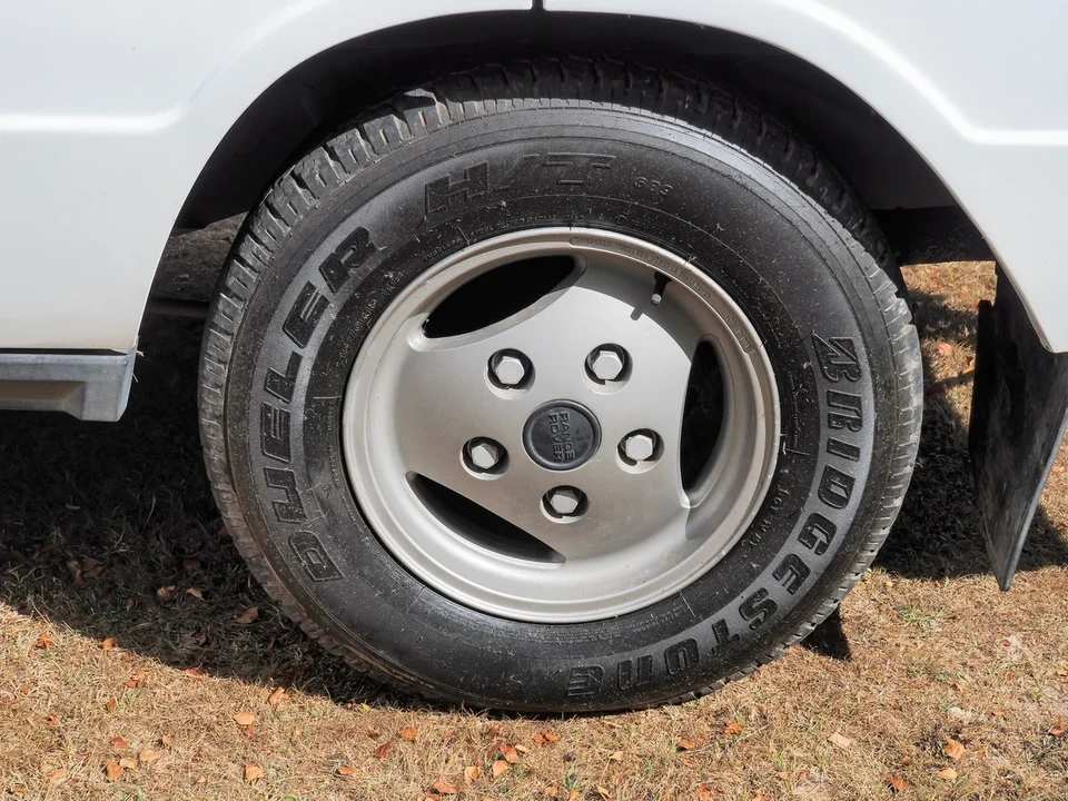1990 Land Rover Range Rover Classic - Image 16 of 30