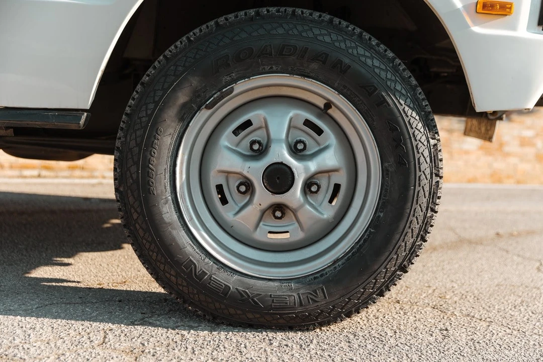 1990 Land Rover Range Rover Classic - Image 16 of 31