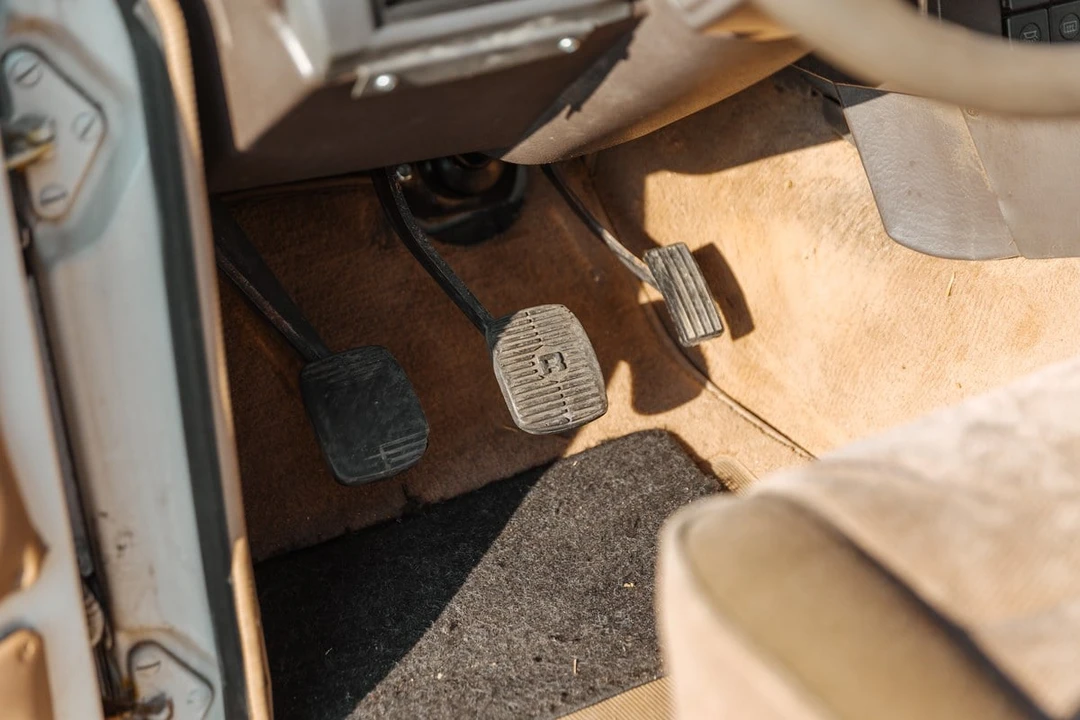 1990 Land Rover Range Rover Classic - Image 21 of 31