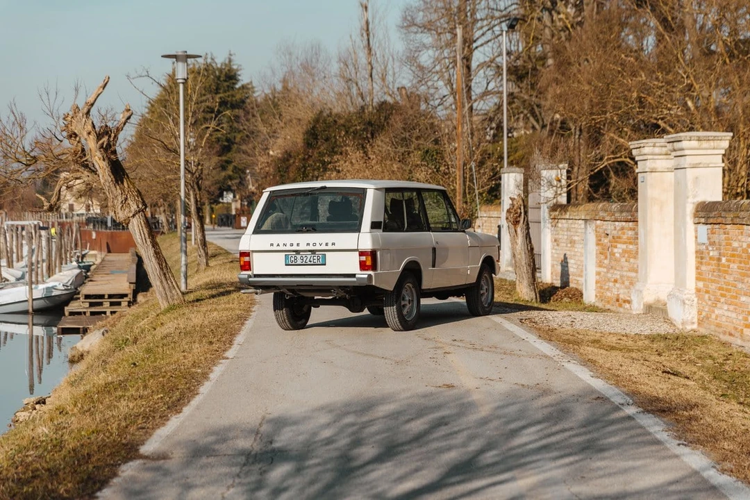 1990 Land Rover Range Rover Classic - Image 8 of 31