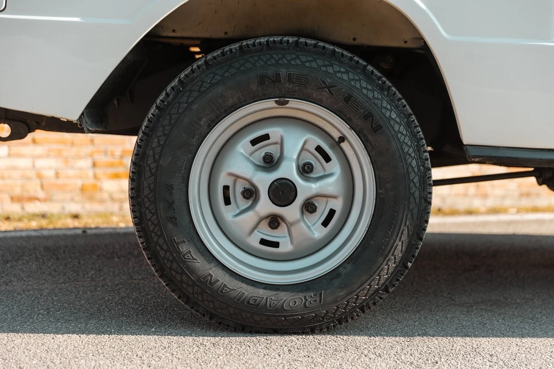 1990 Land Rover Range Rover Classic - Image 15 of 31