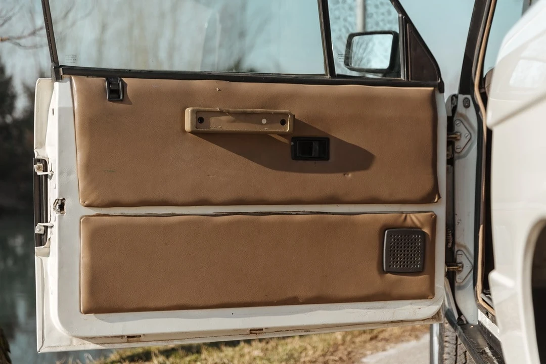 1990 Land Rover Range Rover Classic - Image 24 of 31