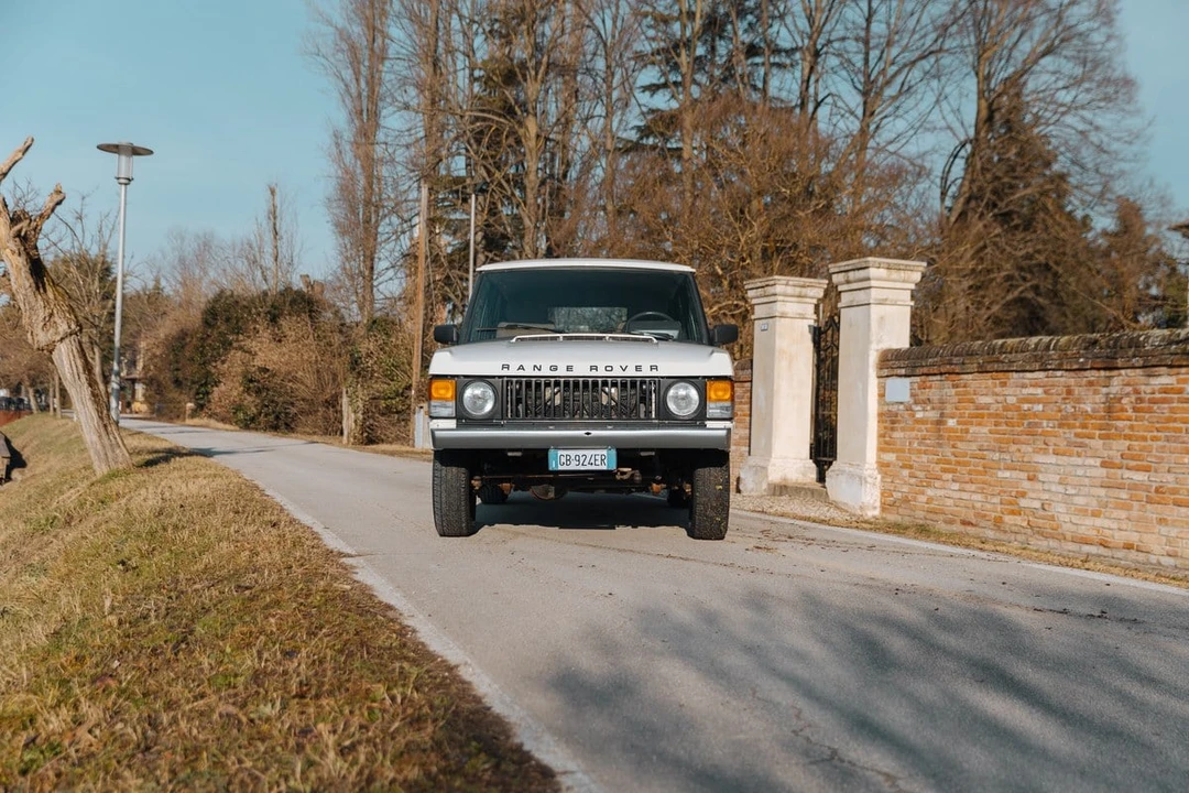 1990 Land Rover Range Rover Classic - Image 2 of 31
