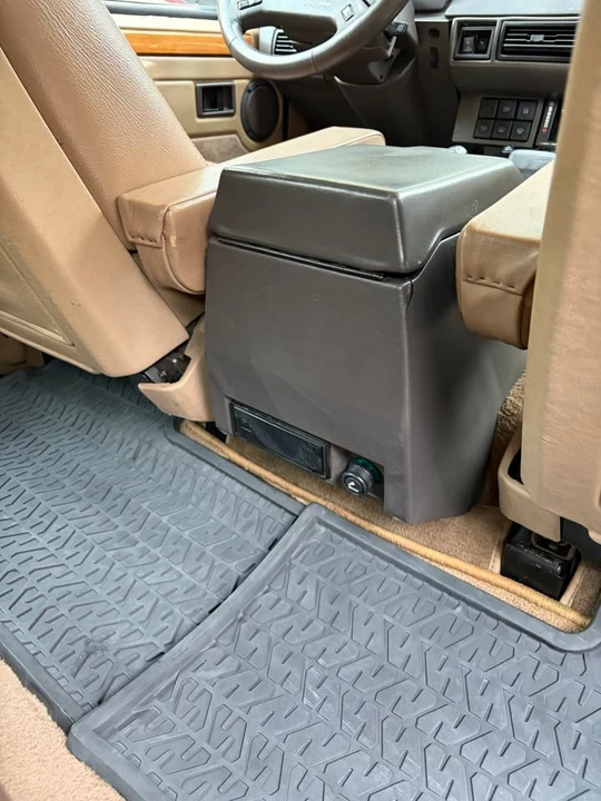 1990 Land Rover Range Rover Classic - Image 10 of 19