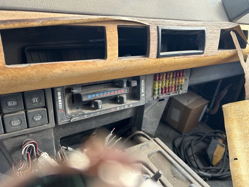 1990 Land Rover Range Rover Classic - Image 7 of 15