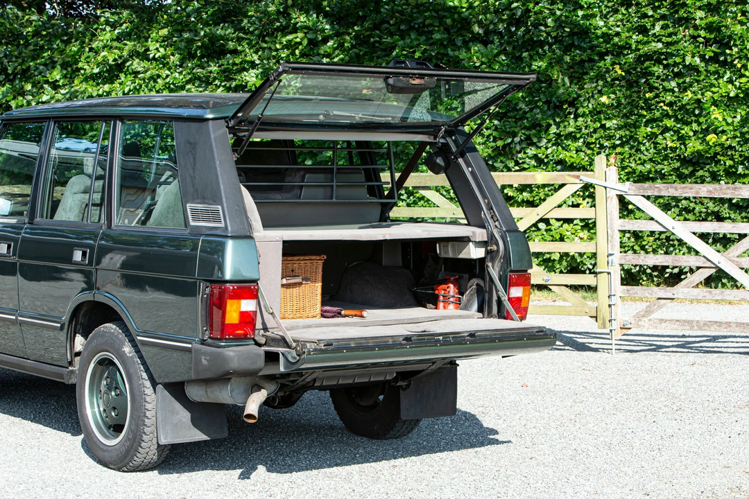 1990 Land Rover Range Rover Classic - Image 9 of 24