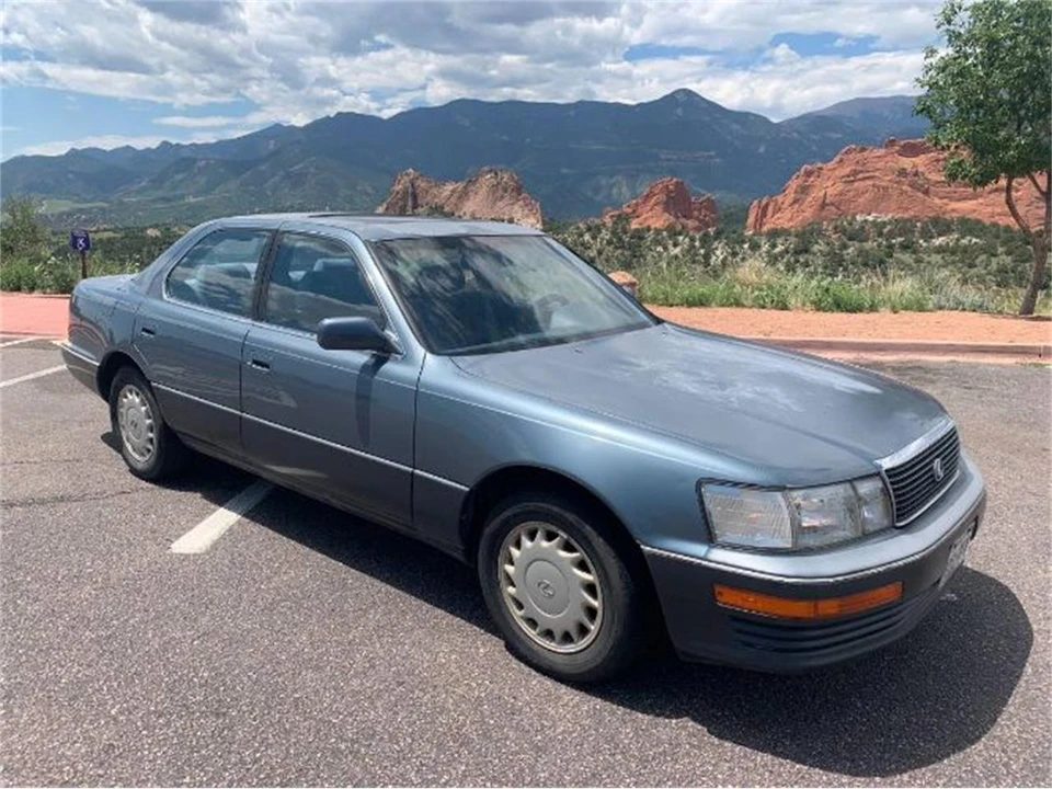 1990 Lexus LS 1st Gen - Image 8 of 11