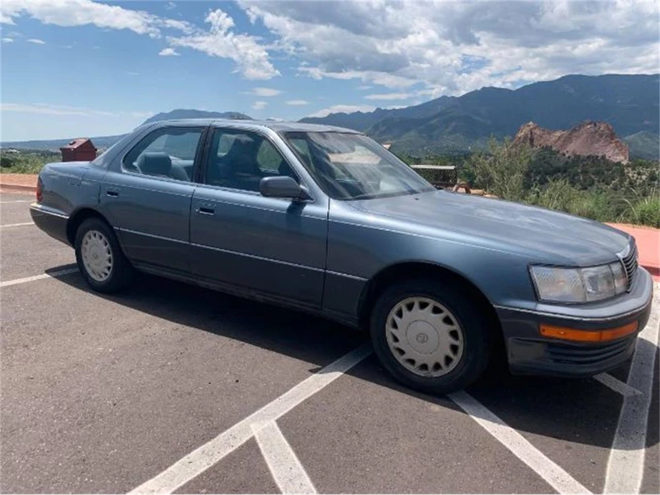 1990 Lexus LS 1st Gen - Image 2 of 11