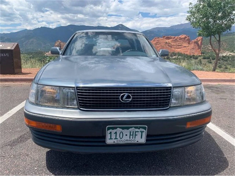 1990 Lexus LS 1st Gen - Image 10 of 11
