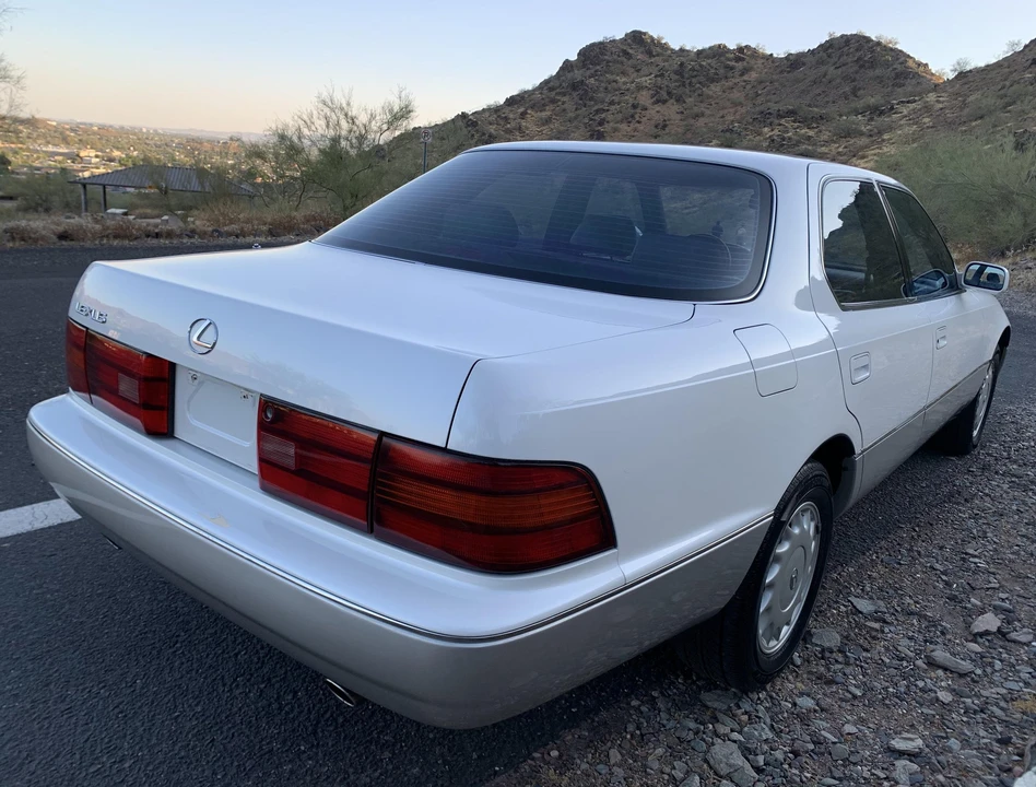 1990 Lexus LS 1st Gen - Image 4 of 5