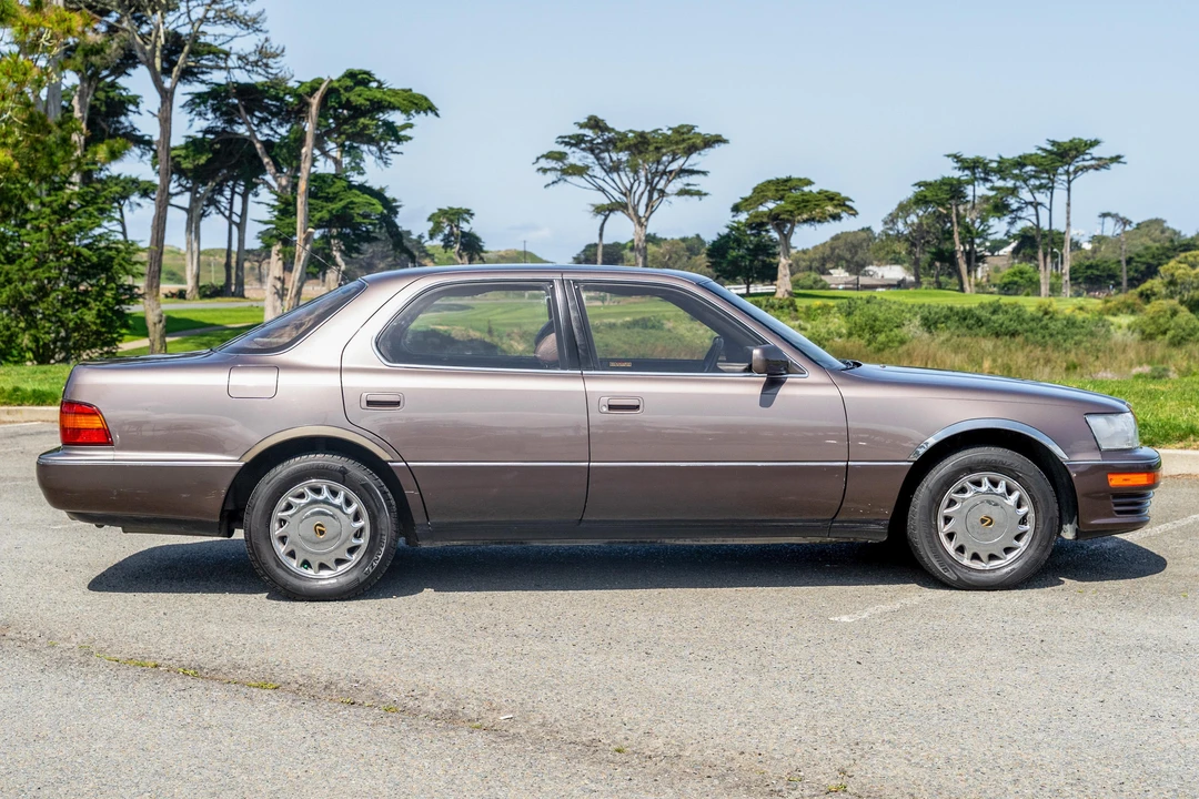 1990 Lexus LS 1st Gen - Image 3 of 31