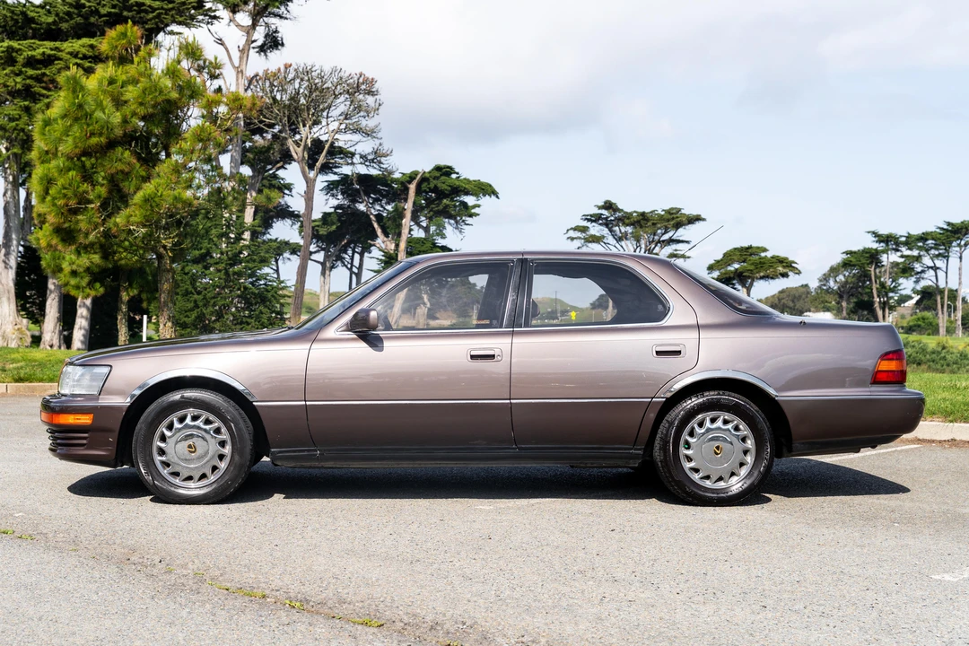 1990 Lexus LS 1st Gen - Image 7 of 31