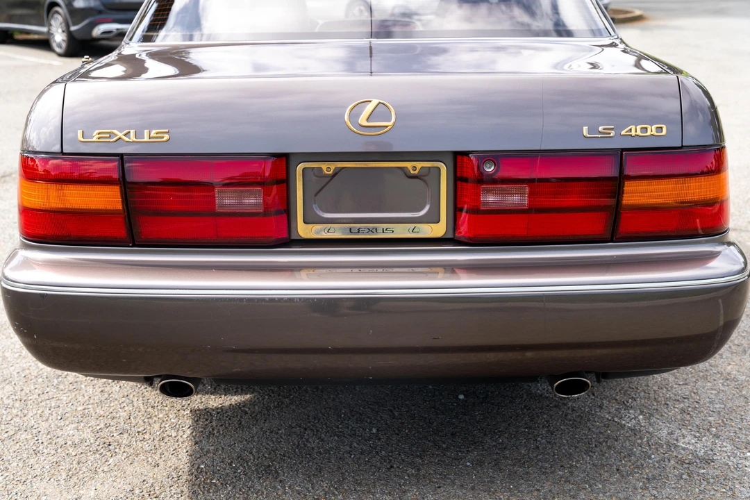1990 Lexus LS 1st Gen - Image 30 of 31