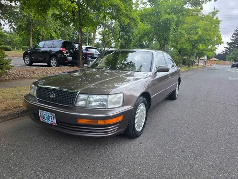 1990 Lexus LS 400