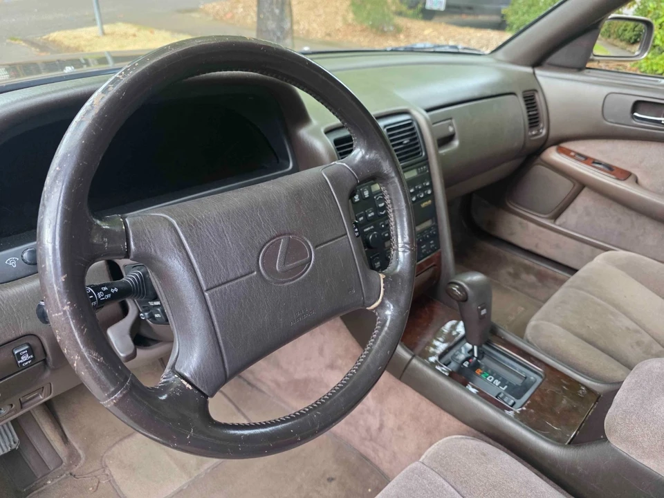 1990 Lexus LS 1st Gen - Image 12 of 31